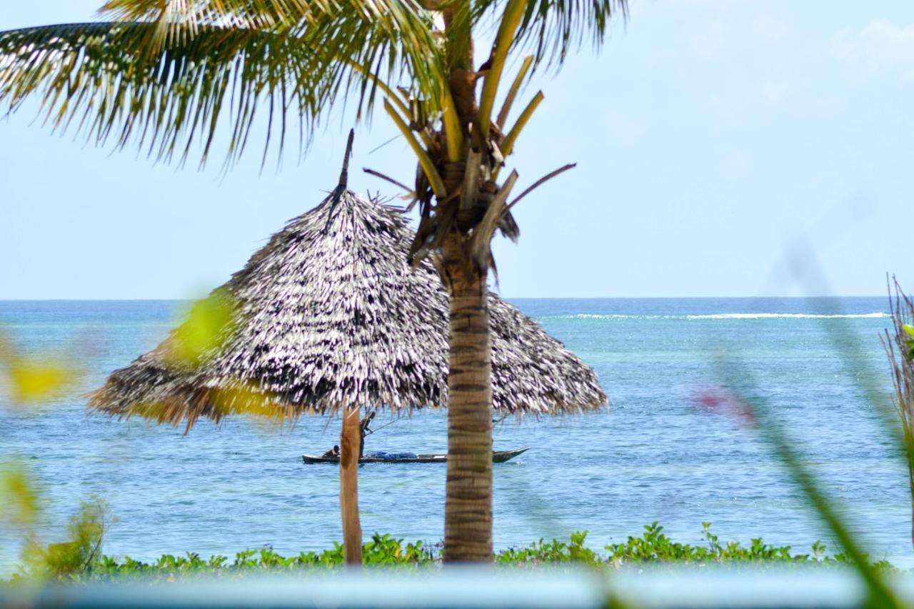 Bwejuu Beach Palm Villa Esterno foto